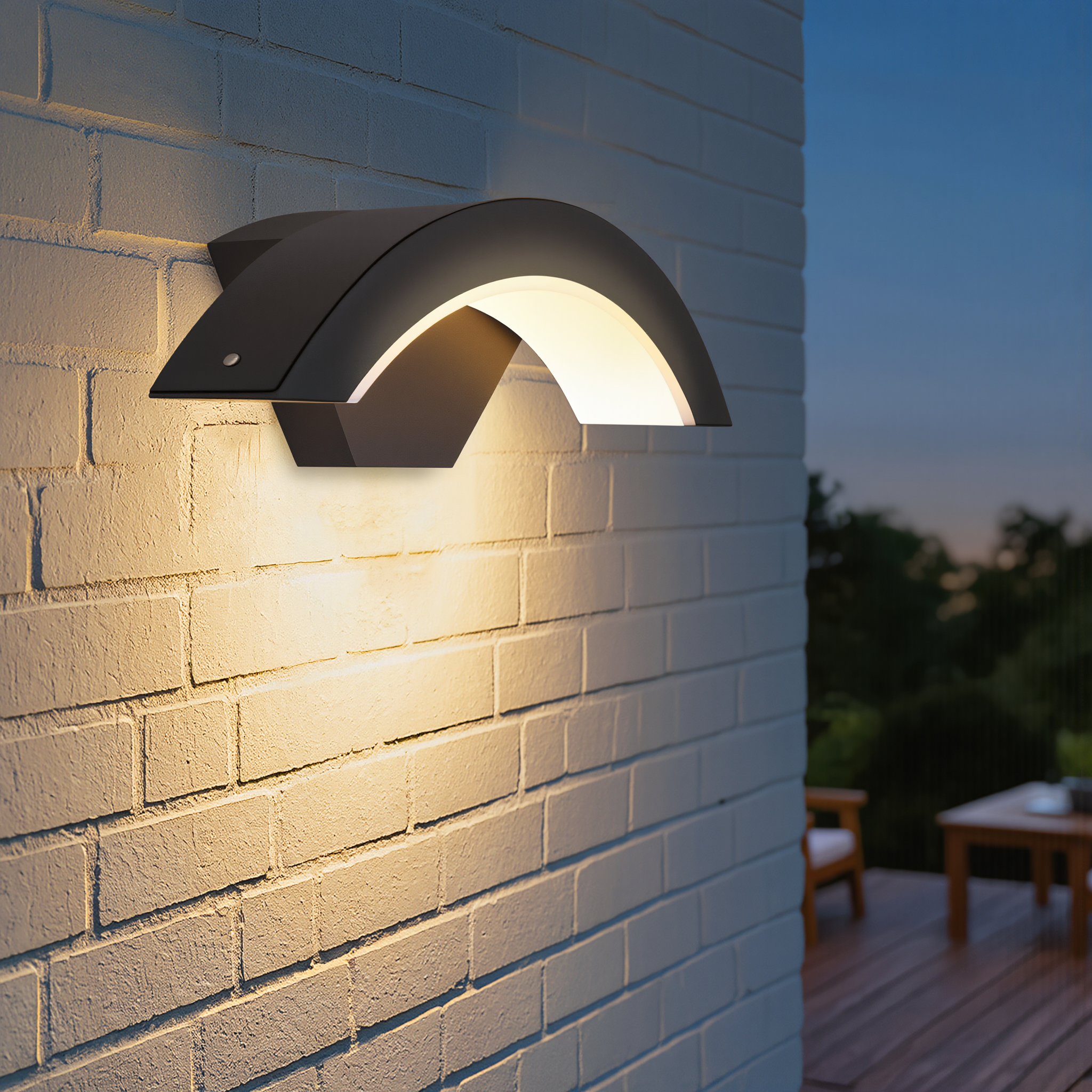 Modern Outdoor Wall Light | IP65 Waterproof LED Fixture