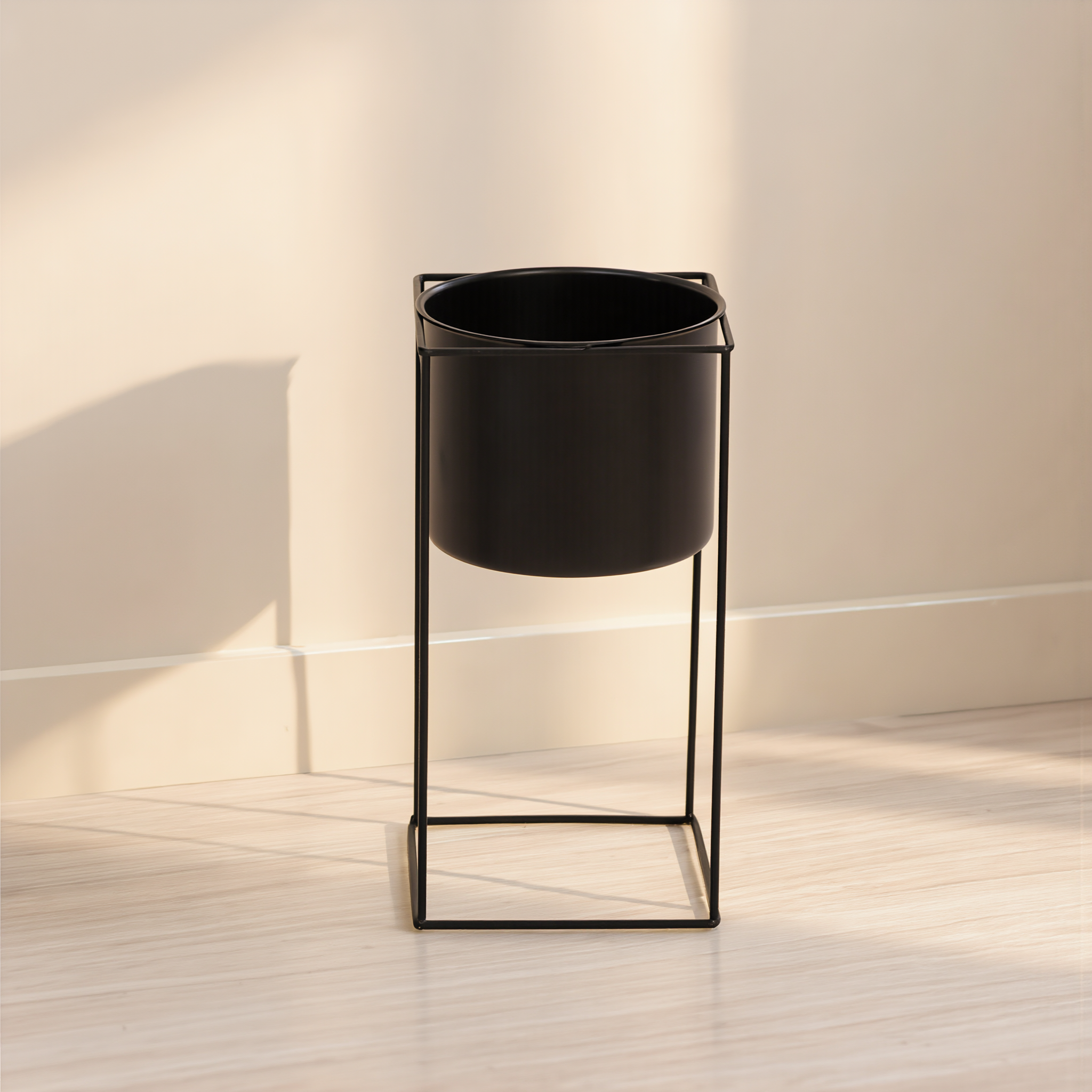 Metal Indoor Plant Stand - lifestyle
