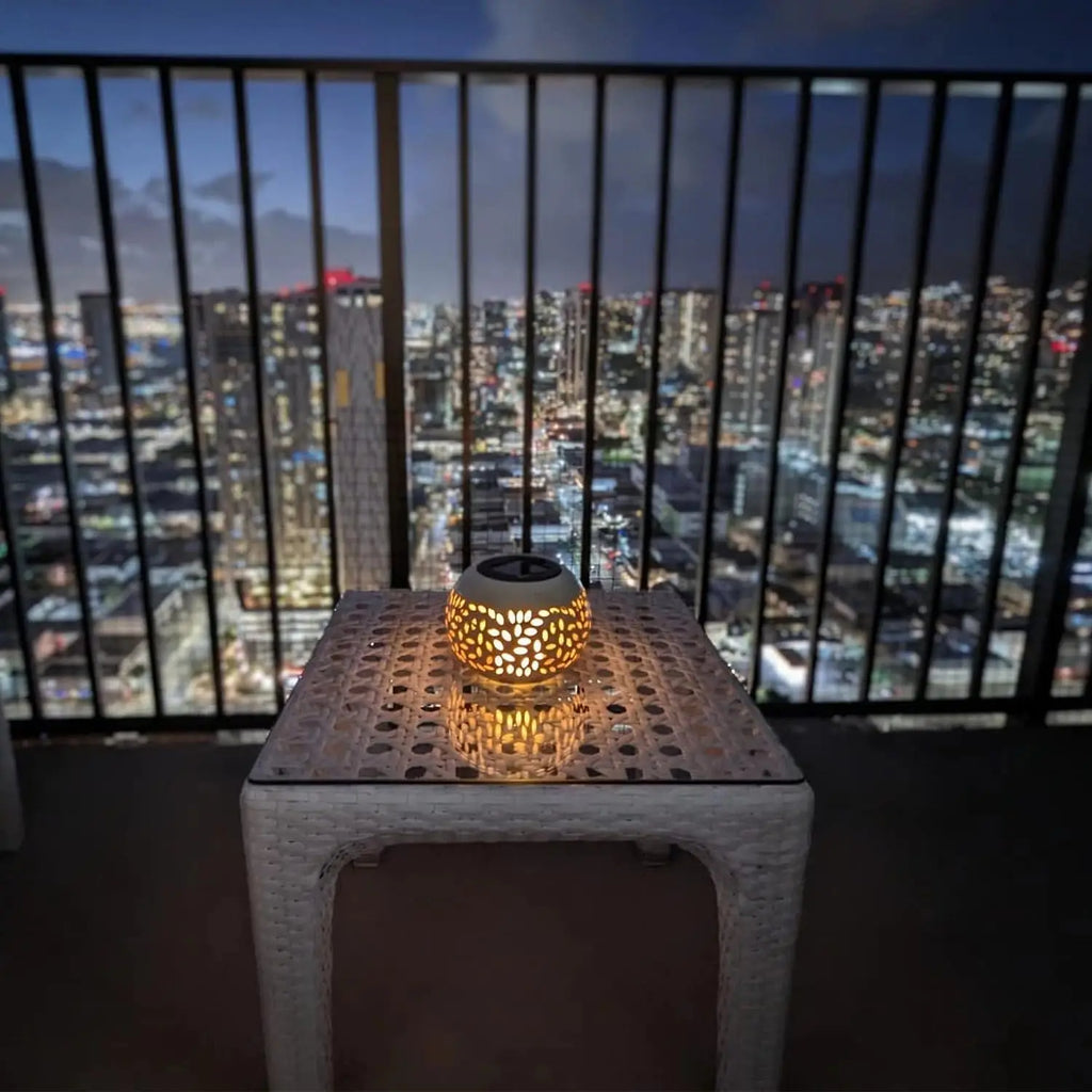 Solar LED Garden Lantern - Elegant Metal lantern solar Powered Lamp Waterproof Shadow Projection for Outdoor Garden Patio Light